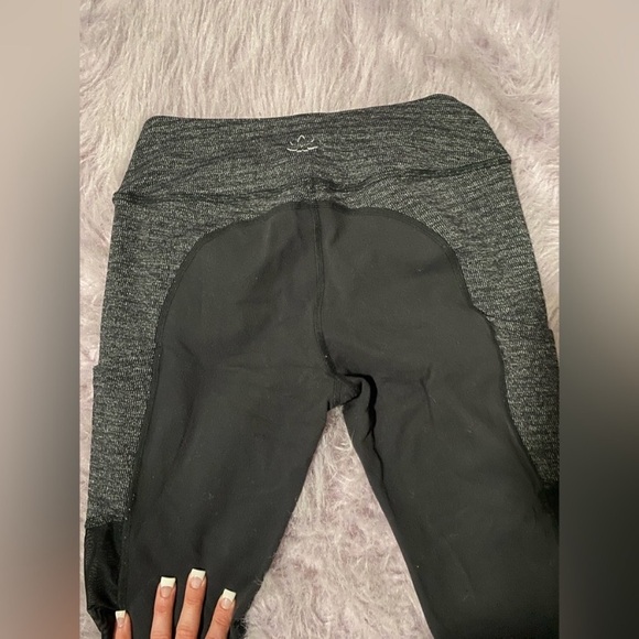 Beyond Yoga Leggings𓃰♫♪ - Picture 16 of 17